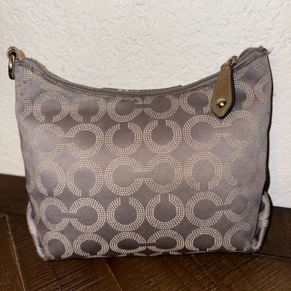 Coach Gray Makeup Case - Picture 4 of 7